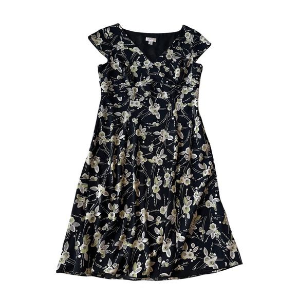 LOFT Dresses & Skirts - LOFT Chiffon Floral Empire Waist Midi Dress